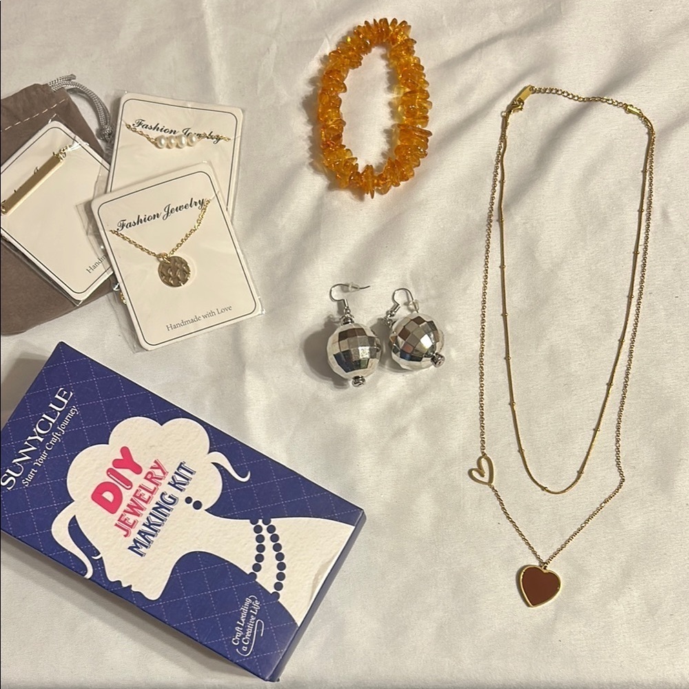 Gold Necklace w/ Heart Pendant- Kids Jewelry w/ Jewelry Making Kit Lot #9